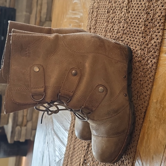 SOREL Joan Of Arc Boots 6.5 - Picture 4 of 9